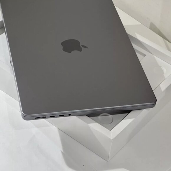Apple MacBook Pro 14